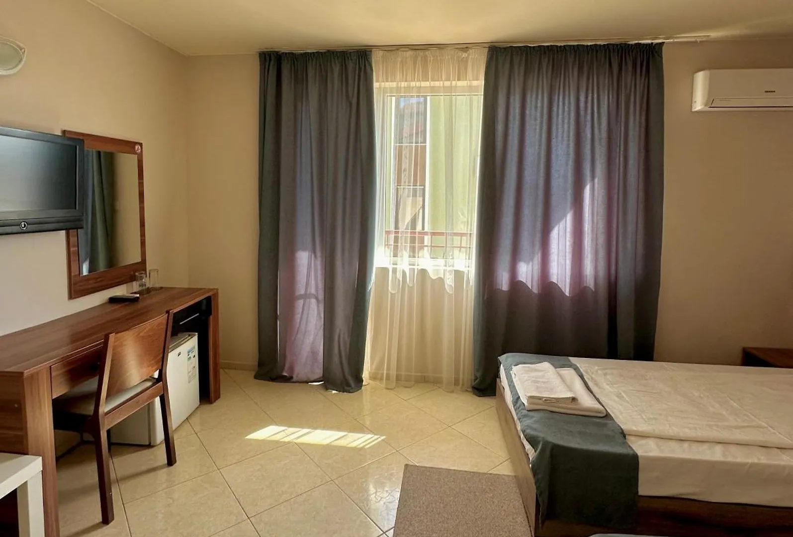 Brilliance Hotel Varna 3*,